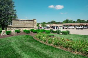 Greystone South Shopping Center | Pener KC Commercial Real Estate