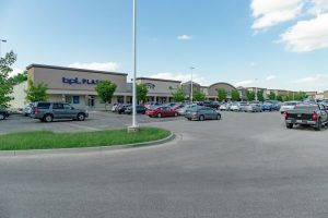Metro Plaza Shopping Center | Pener KC Commercial Real Estate